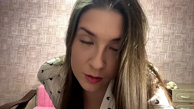 Snapshot of CandyEdaLove chatting on 30, 10, 2025 CandyEdaLove online show from 30, 10, 2025