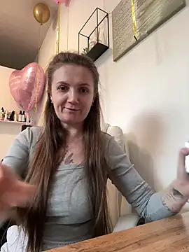 Amy  Leee  online show from 16, 3, 2026