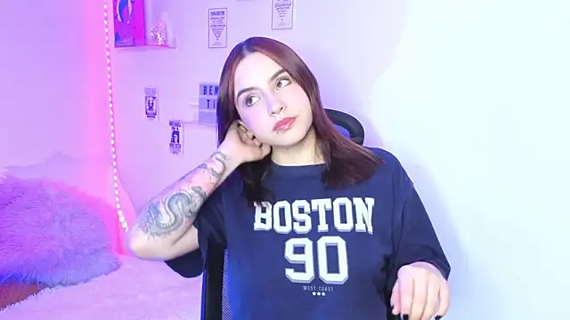 Emily Lindey online show from 4, 3, 2026