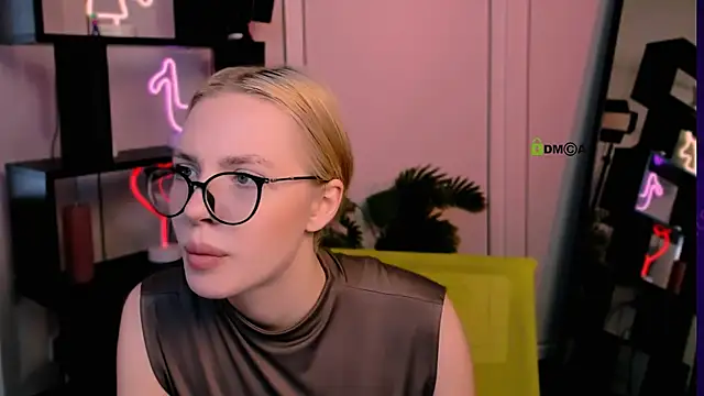 Snapshot of sendi_cais chatting on 22, 11, 2025 sendi cais online show from 22, 11, 2025