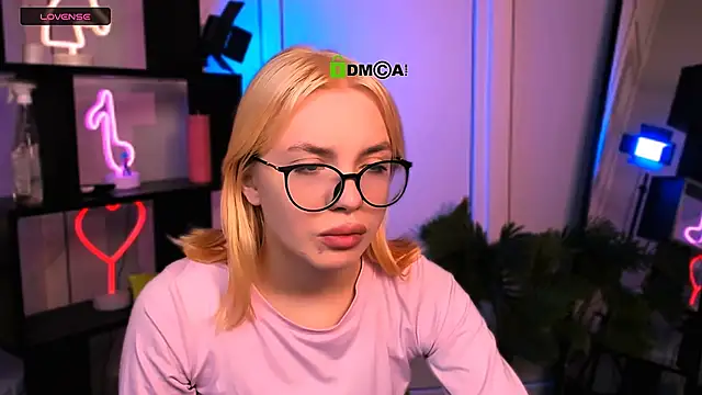 Snapshot of sendi_cais chatting on 17, 12, 2025 sendi cais online show from 17, 12, 2025