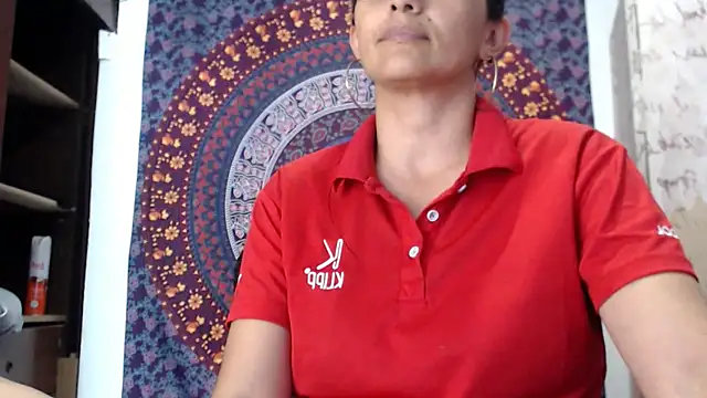 Lucyy Naugthy online show from 7, 2, 2026