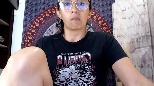 Lucyy Naugthy online show from 15, 2, 2026