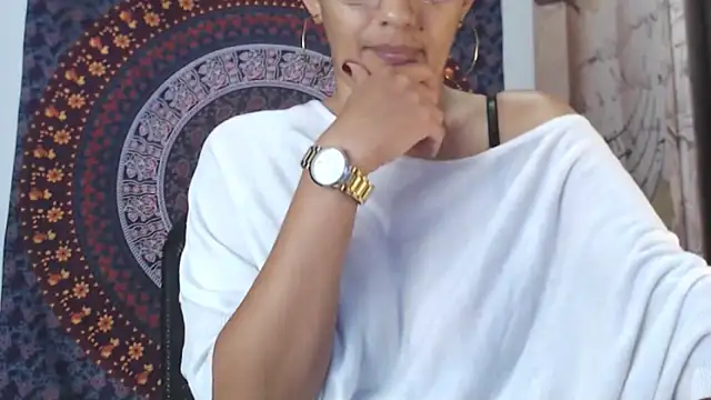 Lucyy Naugthy online show from 23, 2, 2026