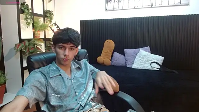 AmethystShadow17 online show from 26, 10, 2025