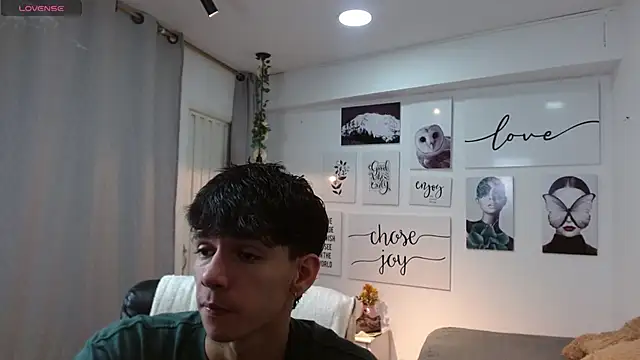 AmethystShadow17 online show from 15, 11, 2025