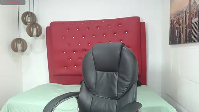 AmethystShadow17 online show from 17, 12, 2025