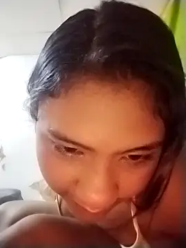 Snapshot of Kira_Lu chatting on 15, 10, 2025 Kira Lu online show from 15, 10, 2025