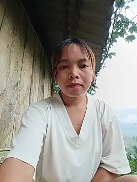 Snapshot of Nguyet2k4 chatting on 4, 6, 2026 Nguyet2k4 online show from 4, 6, 2026