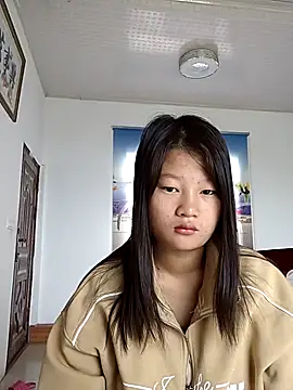Snapshot of nghi-xinh chatting on 16, 10, 2025 nghi-xinh online show from 16, 10, 2025