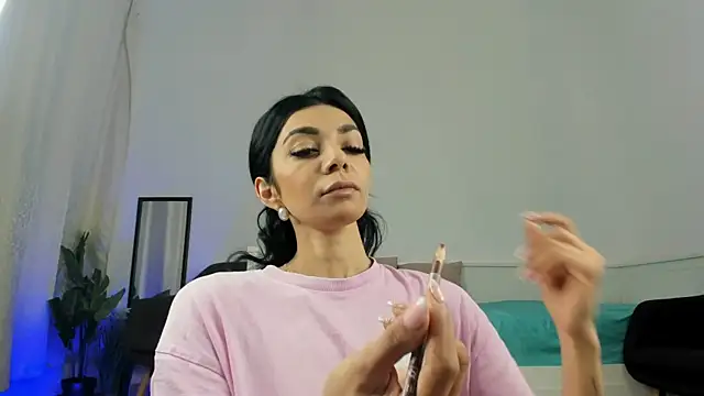 ReneeVoss online show from 7, 4, 2026