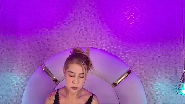 emmy rose25 online show from 7, 2, 2026