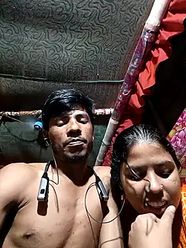 Pori Moni1 online show from 15, 10, 2025