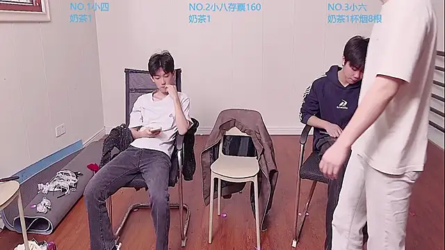 Snapshot of tyboys chatting on 15, 10, 2025 tyboys online show from 15, 10, 2025