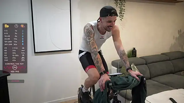 monsieurguitsxxx online show from 14, 2, 2026