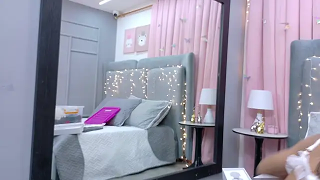 NaughtyHally  online show from 23, 5, 2026