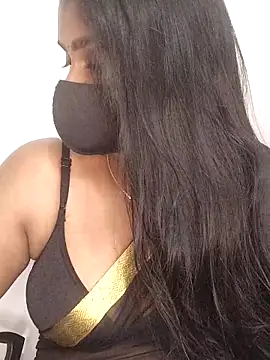 Snapshot of tamil_poongani chatting on 15, 10, 2025 tamil poongani online show from 15, 10, 2025