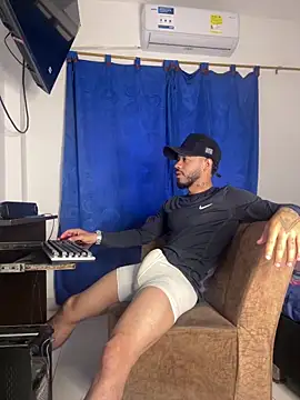 Kylian Alessandro online show from 6, 1, 2026