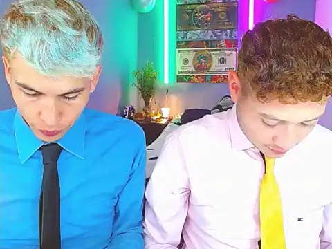 Snapshot of Latin_boysxxxx chatting on 28, 10, 2025 Latin boysxxxx online show from 28, 10, 2025