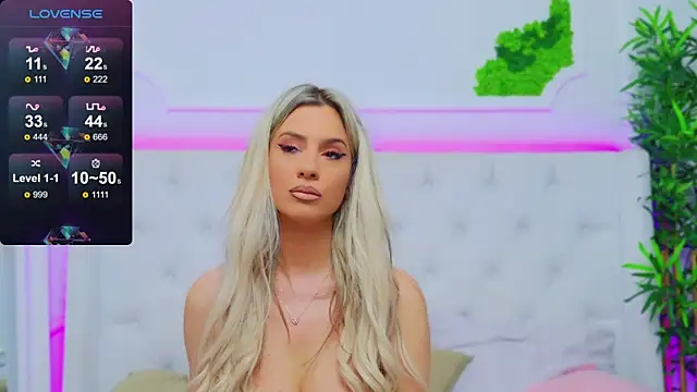 Snapshot of AriannaSins chatting on 30, 12, 2024 AriannaSins online show from 30, 12, 2024