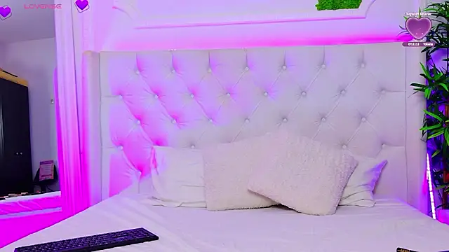 AriannaSins online show from 25, 2, 2026