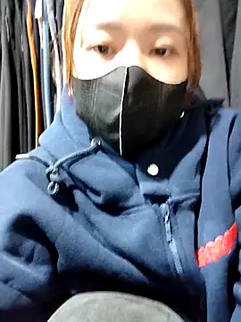 Snapshot of Michan68 chatting on 26, 10, 2025 Michan68 online show from 26, 10, 2025