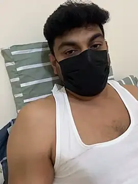 Snapshot of Handsome8677 chatting on 17, 6, 2026 Handsome8677 online show from 17, 6, 2026