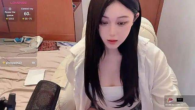 Snapshot of xiaolu8 chatting on 15, 10, 2025 xiaolu8 online show from 15, 10, 2025