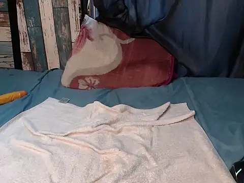 Monica-2701 online show from 12, 11, 2025