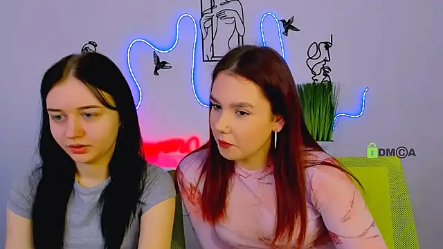 Snapshot of miki_ti chatting on 2, 3, 2026 miki ti online show from 2, 3, 2026