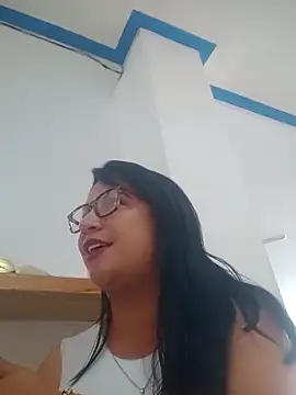 Snapshot of Ailinemart chatting on 17, 10, 2025 Ailinemart online show from 17, 10, 2025