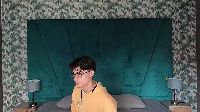 Aaron Eze online show from 13, 3, 2026