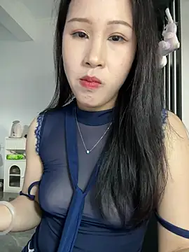 littlesluttycat online show from 7, 4, 2026