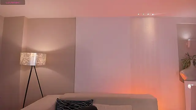 ChristineFord  online show from 27, 2, 2026