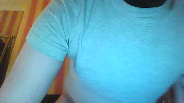 Snapshot of Tattooeddudexxx chatting on 15, 11, 2025 Tattooeddudexxx online show from 15, 11, 2025