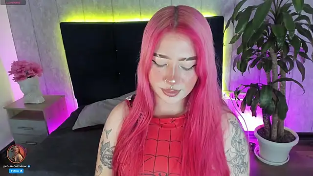 Snapshot of diamond_piink_ chatting on 21, 10, 2025 diamond piink  online show from 21, 10, 2025
