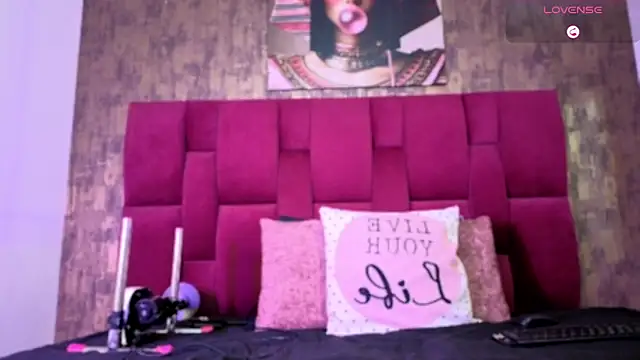 camila  bouzas online show from 21, 2, 2026