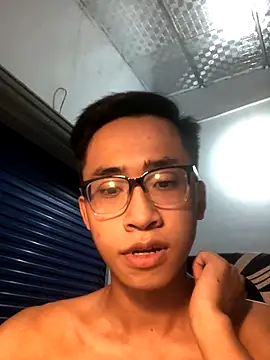 liamhn2k4 online show from 17, 10, 2025