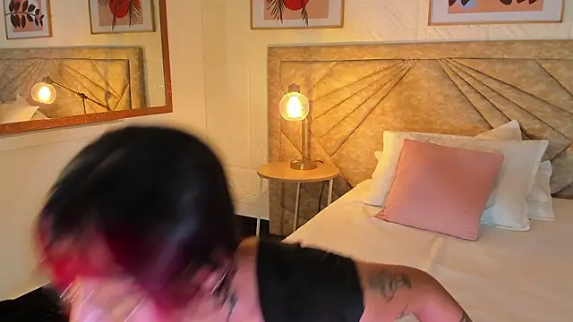 Emma duff online show from 4, 3, 2026