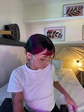 Emma duff online show from 28, 3, 2026