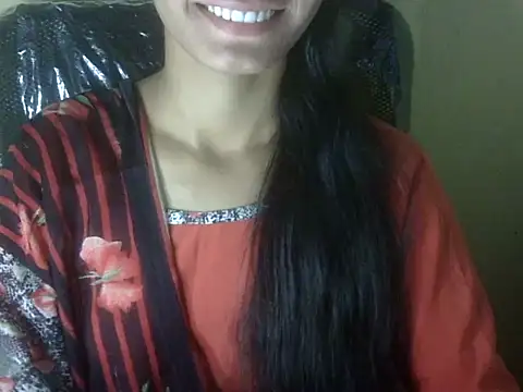 Snapshot of Shezi_N chatting on 30, 10, 2025 Shezi N online show from 30, 10, 2025
