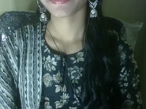 Snapshot of Shezi_N chatting on 27, 11, 2025 Shezi N online show from 27, 11, 2025