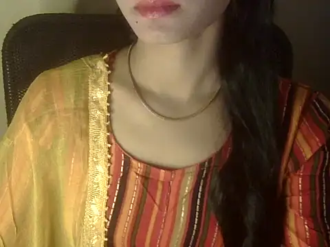 Snapshot of Shezi_N chatting on 14, 12, 2025 Shezi N online show from 14, 12, 2025