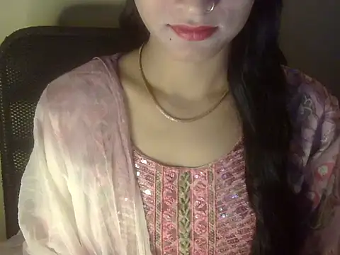 Snapshot of Shezi_N chatting on 19, 12, 2025 Shezi N online show from 19, 12, 2025