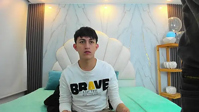 hoot booys  online show from 2, 3, 2026