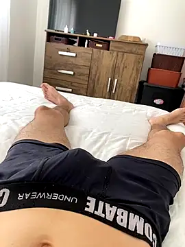 leozin01 online show from 24, 10, 2025