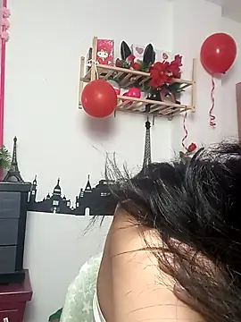 petite coral online show from 27, 2, 2026