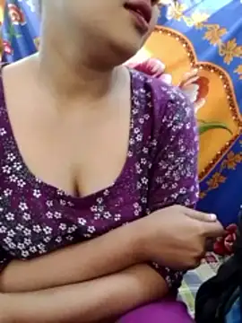 sexylive1100 online show from 12, 1, 2026