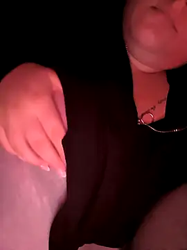 Snapshot of curvygirrlll chatting on 23, 10, 2025 curvygirrlll online show from 23, 10, 2025