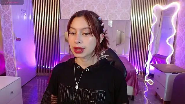 KATANA TAY online show from 28, 10, 2025